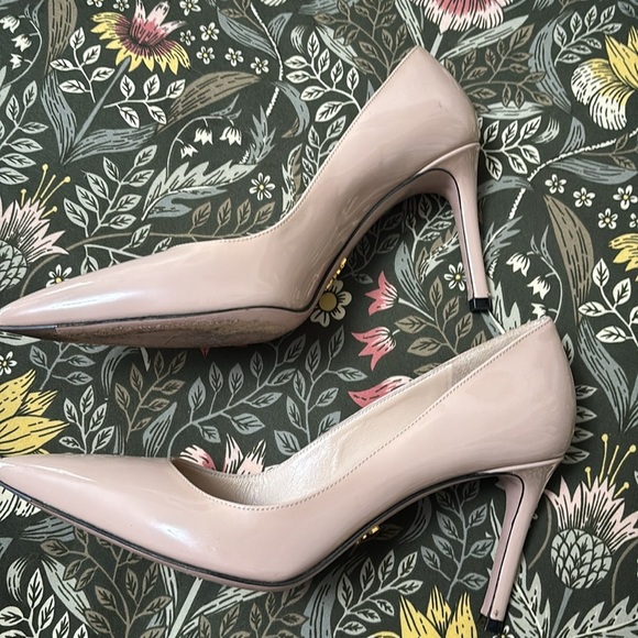 Prada Cream Patent Leather Heels - Picture 4 of 9